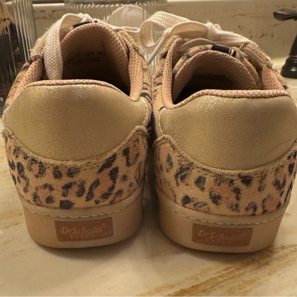 Dr. Scholl's Rebel Sport Sneaker Leopard Print Casual Sneakers suede sz 6.5 - Picture 4 of 10